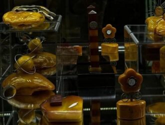 В Москве состоялся предпоказ коллекции редких камней Янтарного комбината