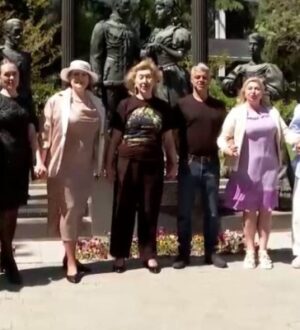 В Алуште был подписан «Кодекс Дружбы» с народными дипломатами из Австрии и крымчанами- президентом БФ «Наследие Крыма»