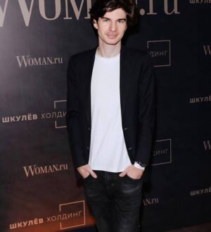 Михаил Омельчук презентует сингл «Элемент», предваряющий выход нового альбома