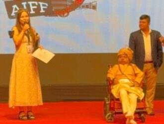 Российский режиссер Мария Рамендик получила награду за фильм о Пушкине на кинофестивале в Индии