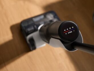 Летняя уборка по-новому: в России начинаются продажи Roborock™ F25 — новое поколение пылесосов с функцией влажной и сухой уборки